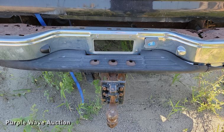 image for item LQ9103 2002 Chevrolet Silverado 2500HD  Ext. Cab pickup truck