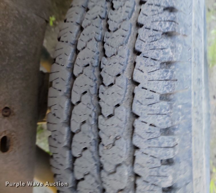 image for item LQ9103 2002 Chevrolet Silverado 2500HD  Ext. Cab pickup truck