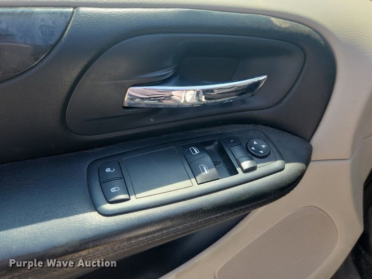 image for item LQ9224 2014 Dodge Grand Caravan  van