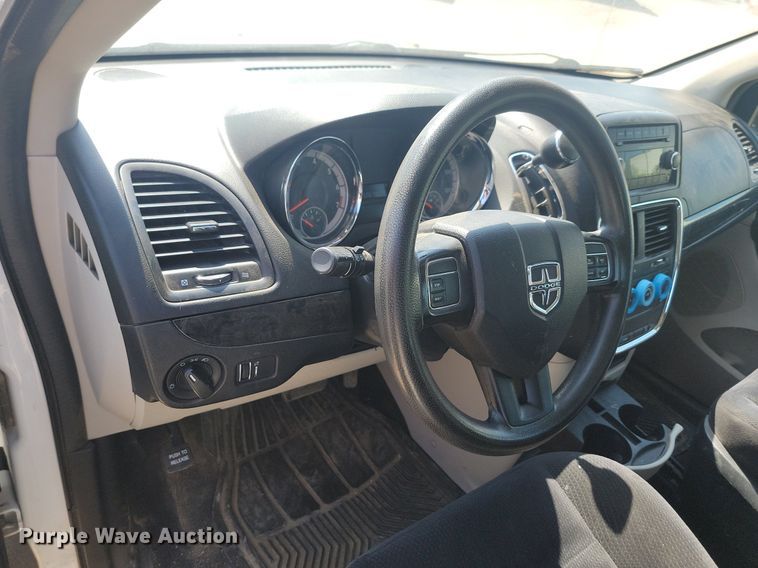 image for item LQ9224 2014 Dodge Grand Caravan  van