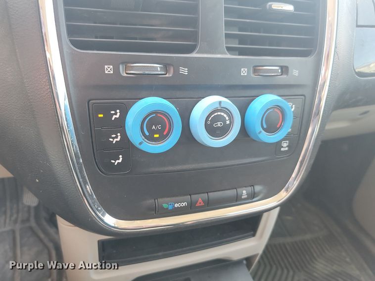 image for item LQ9224 2014 Dodge Grand Caravan  van