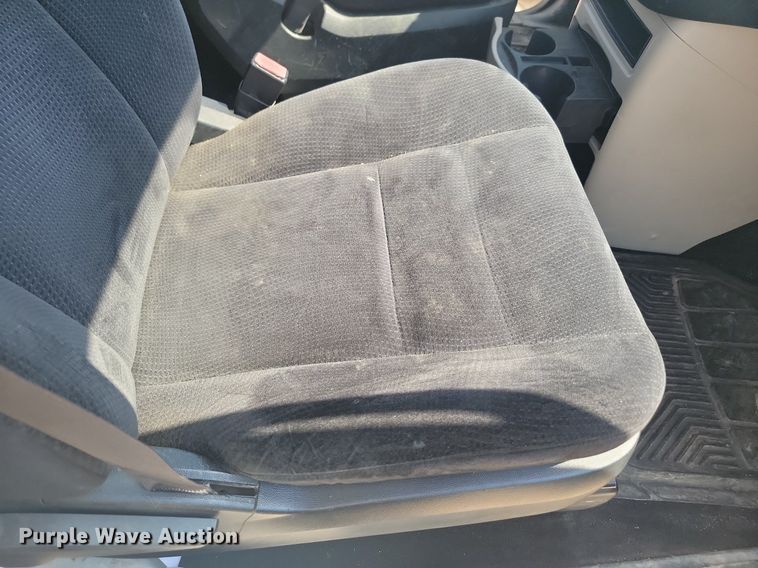 image for item LQ9224 2014 Dodge Grand Caravan  van