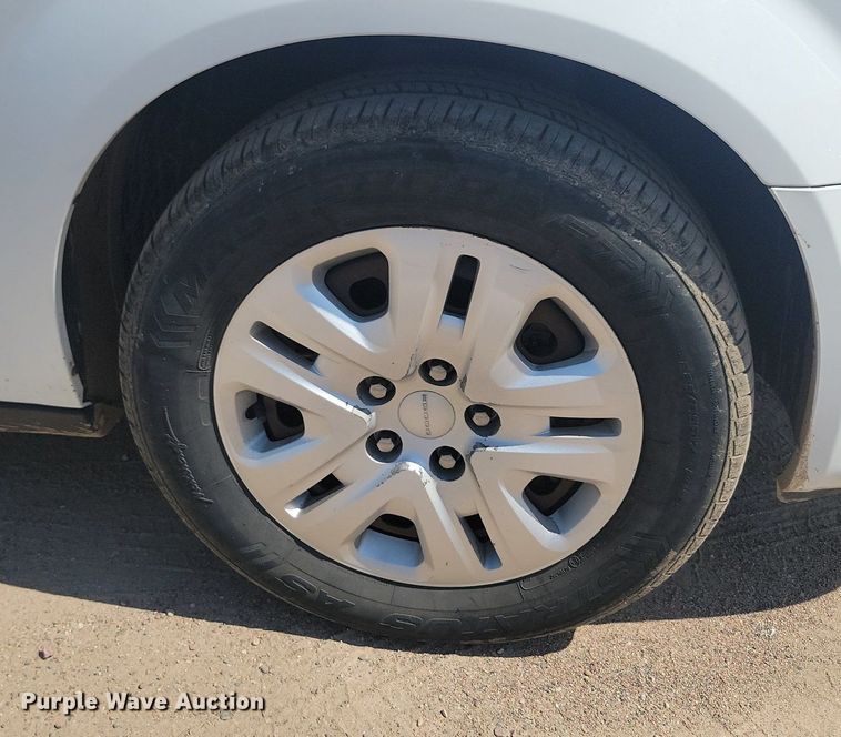 image for item LQ9224 2014 Dodge Grand Caravan  van