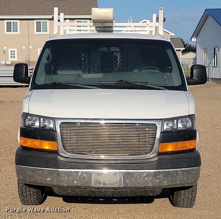 image for item LQ9233 2006 GMC 2500 Savana  van