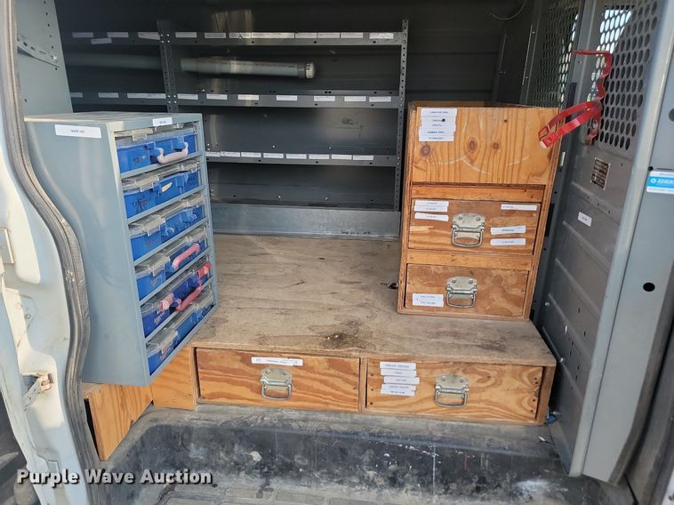 image for item LQ9233 2006 GMC 2500 Savana  van