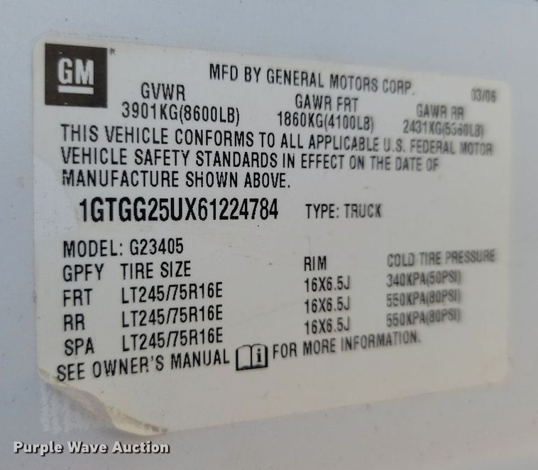 image for item LQ9233 2006 GMC 2500 Savana  van