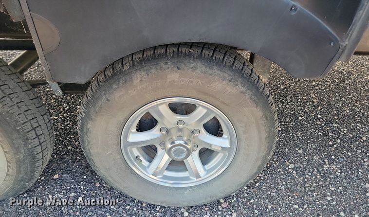 image for item LQ9235 2019 Artic Wolf 295QSL875  camper