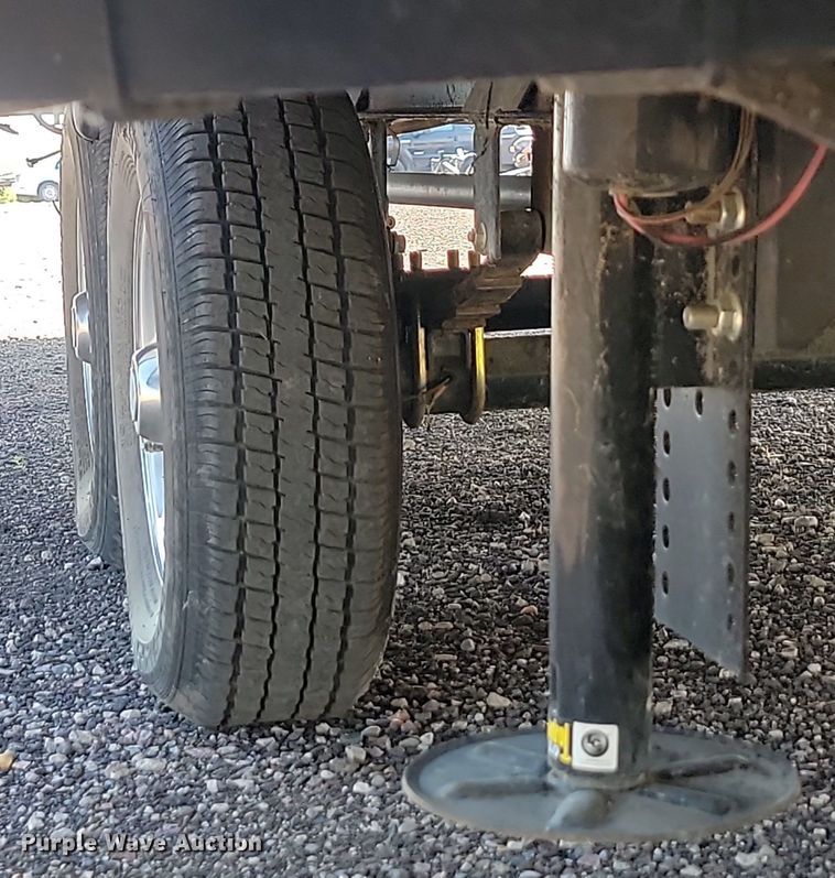 image for item LQ9235 2019 Artic Wolf 295QSL875  camper