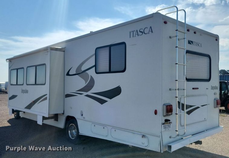 image for item LQ9236 2007 Winnebago Impulse  RV