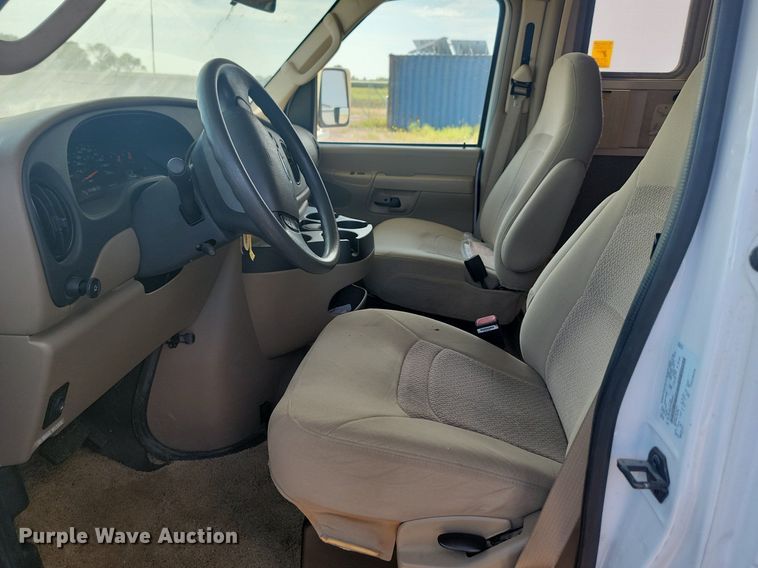 image for item LQ9236 2007 Winnebago Impulse  RV