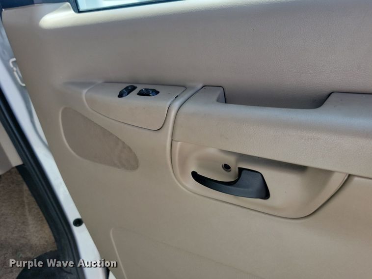 image for item LQ9236 2007 Winnebago Impulse  RV