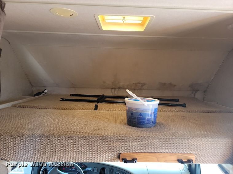 image for item LQ9236 2007 Winnebago Impulse  RV