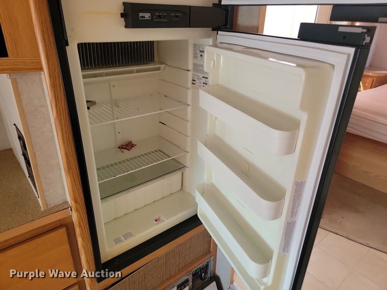 image for item LQ9236 2007 Winnebago Impulse  RV