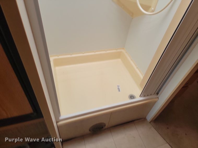 image for item LQ9236 2007 Winnebago Impulse  RV