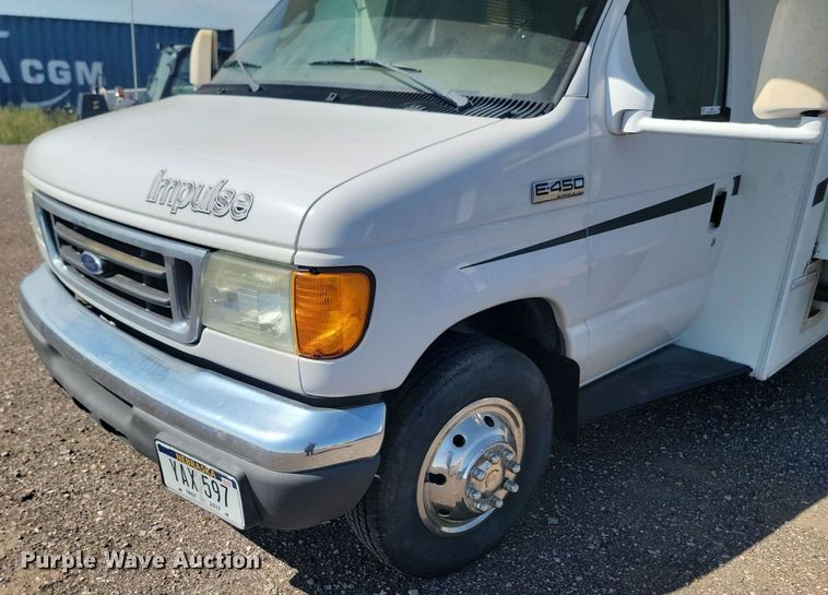 image for item LQ9236 2007 Winnebago Impulse  RV