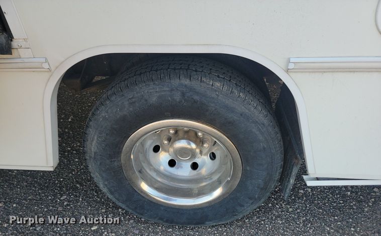 image for item LQ9236 2007 Winnebago Impulse  RV