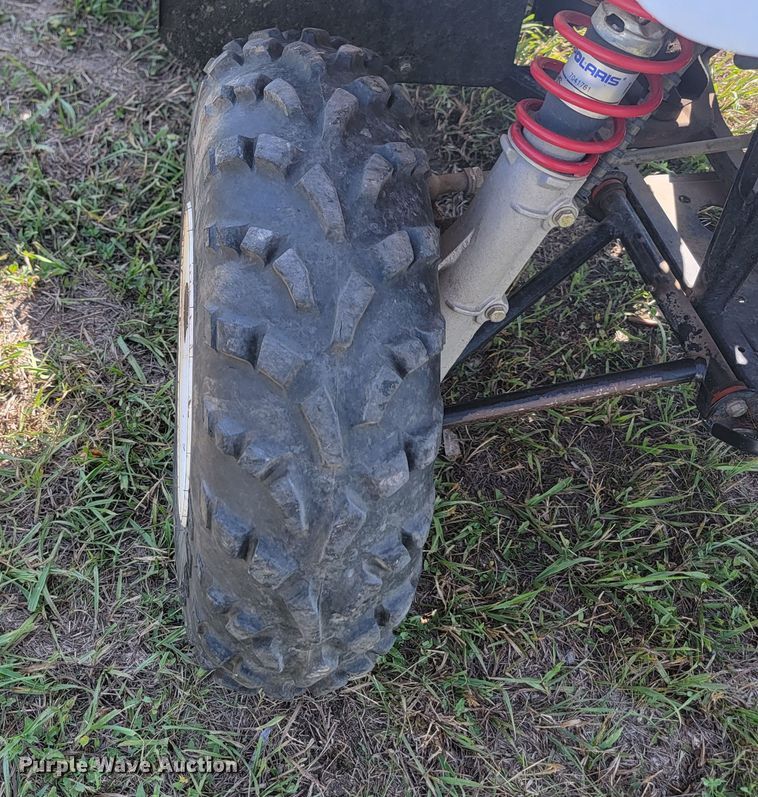 image for item LQ9263 2000 Polaris Trail Boss 325 ATV