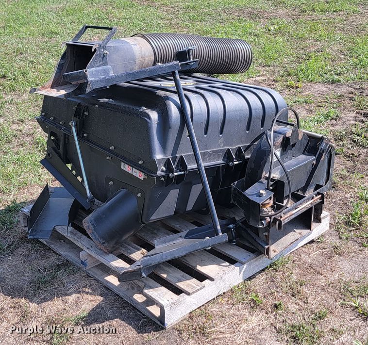 image for item LQ9264 Hustler 931766  bagger