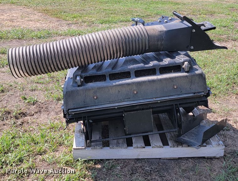 image for item LQ9264 Hustler 931766  bagger