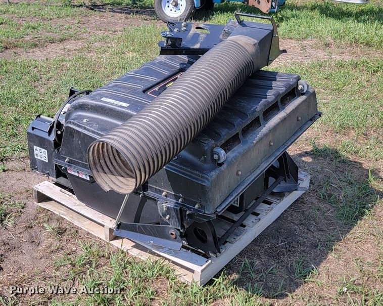 image for item LQ9264 Hustler 931766  bagger