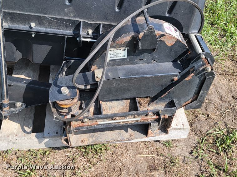 image for item LQ9264 Hustler 931766  bagger