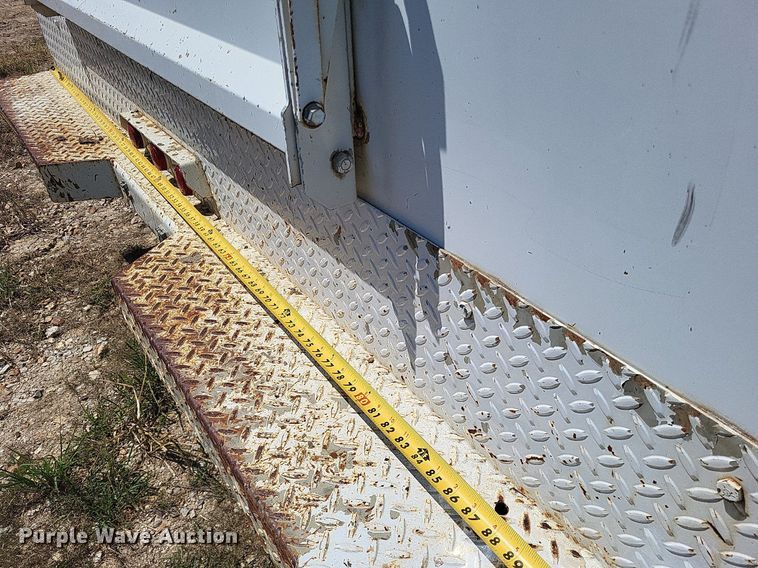 image for item LS9686 2001 Ford F350 Super Duty XL  Crew Cab utility bed pickup truck