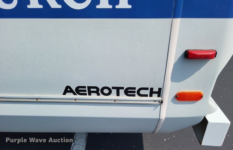 image for item LS9691 2003  Ford E450 Super Duty  shuttle bus