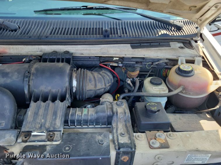 image for item LS9691 2003  Ford E450 Super Duty  shuttle bus