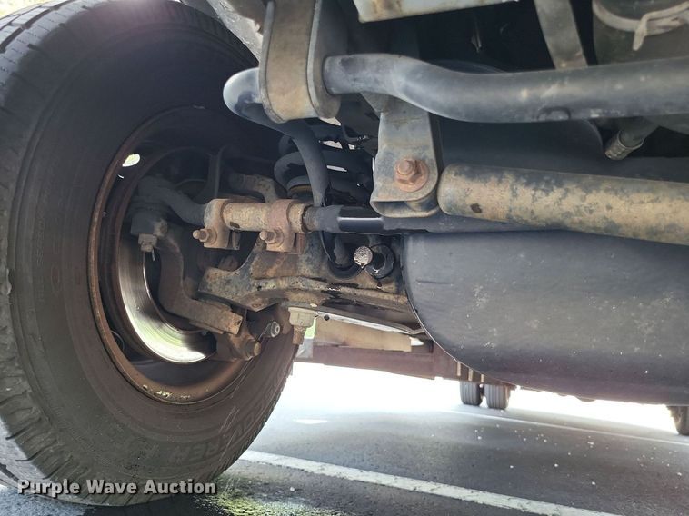 image for item LS9691 2003  Ford E450 Super Duty  shuttle bus