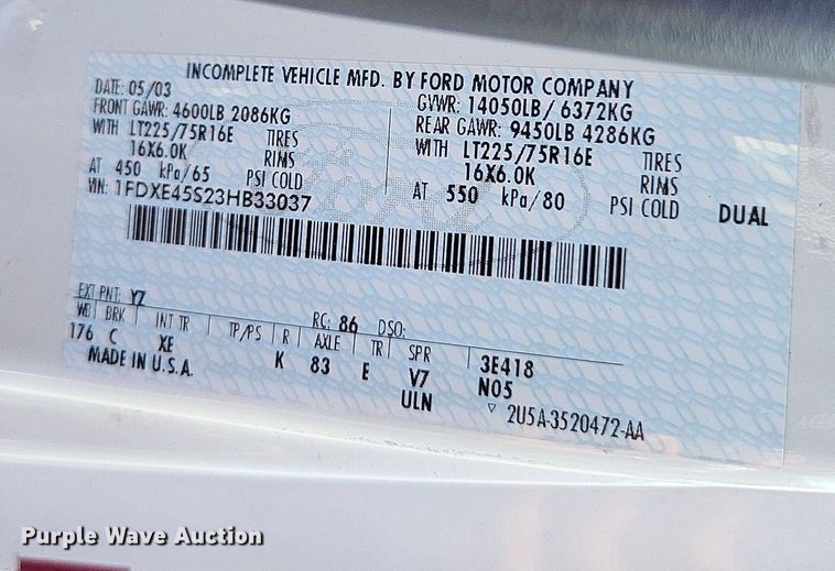 image for item LS9691 2003  Ford E450 Super Duty  shuttle bus