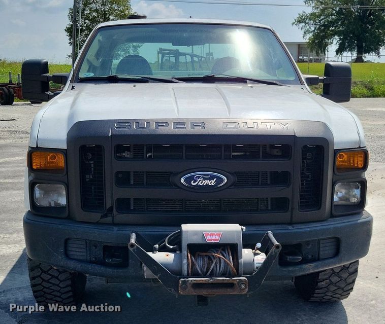 image for item LS9692 2010  Ford F250 Super Duty XL  SuperCab utility bed pickup truck