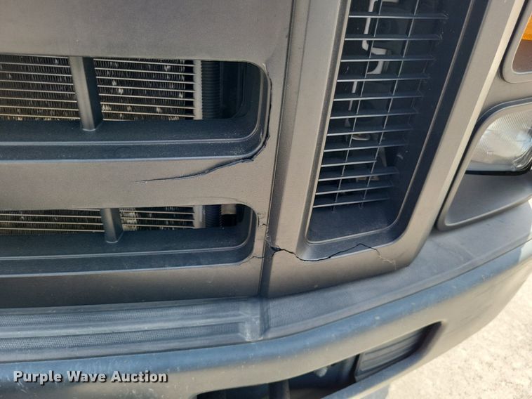 image for item LS9692 2010  Ford F250 Super Duty XL  SuperCab utility bed pickup truck