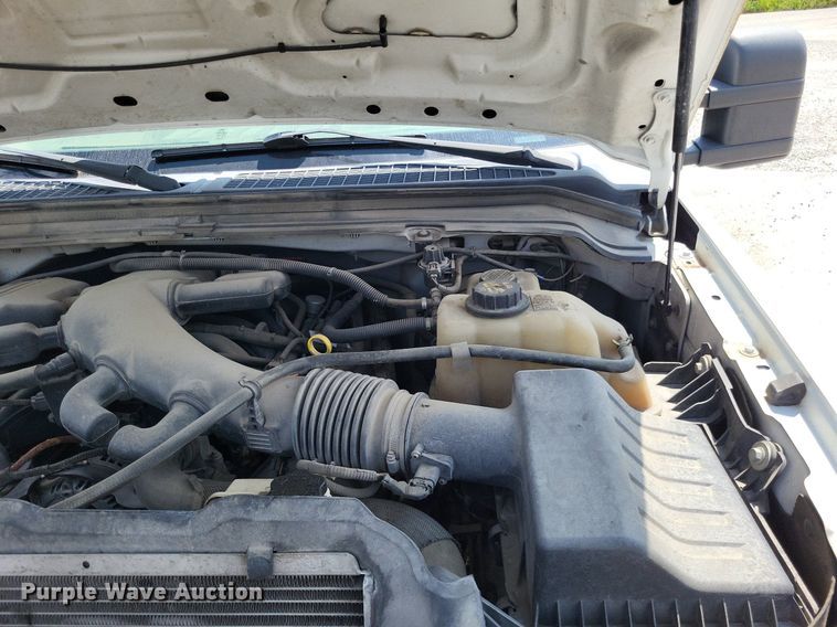 image for item LS9692 2010  Ford F250 Super Duty XL  SuperCab utility bed pickup truck