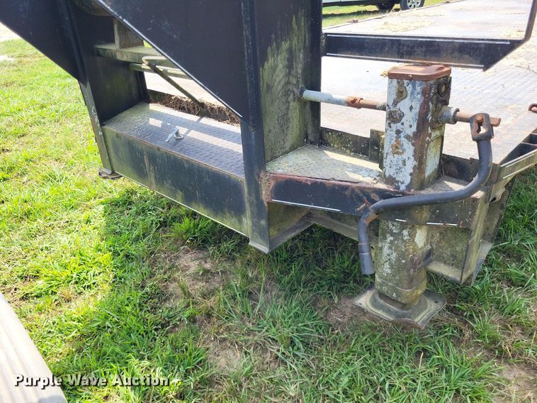 image for item LS9693 2011 Jerry James  flatbed trailer