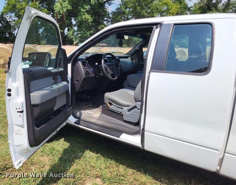 image for item LS9694 2011  Ford F150 XL  pickup truck