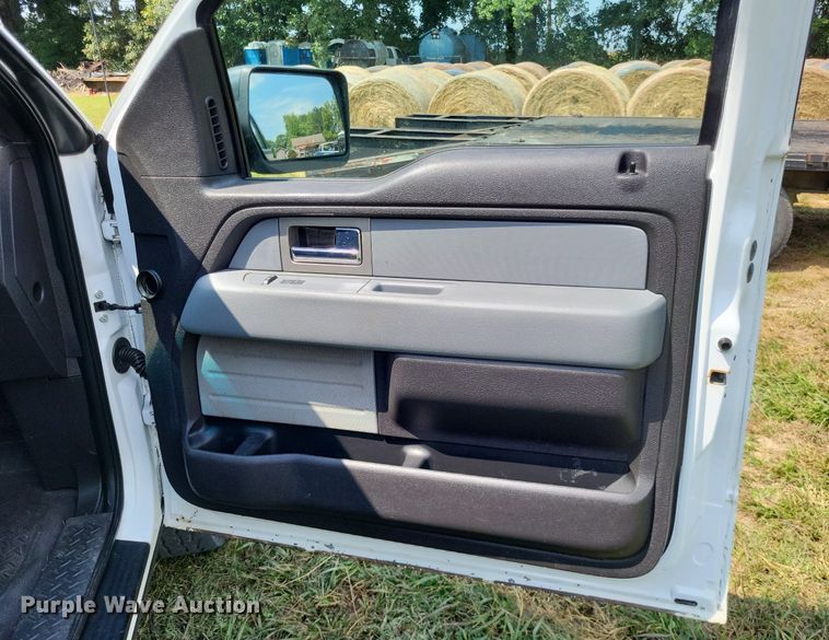 image for item LS9694 2011  Ford F150 XL  pickup truck