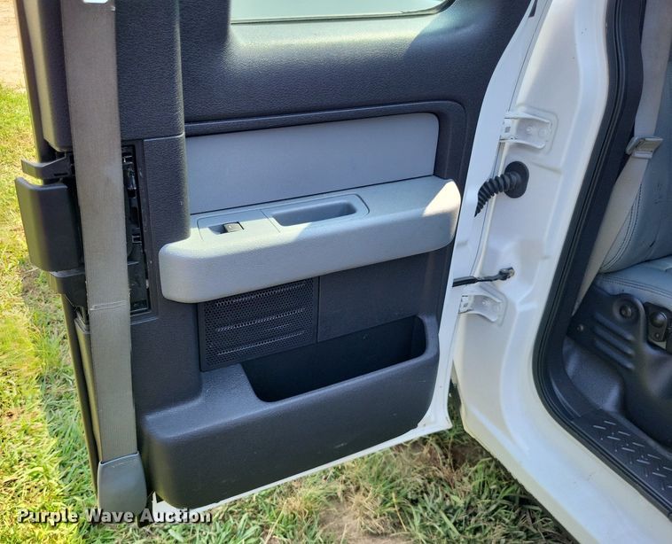 image for item LS9694 2011  Ford F150 XL  pickup truck