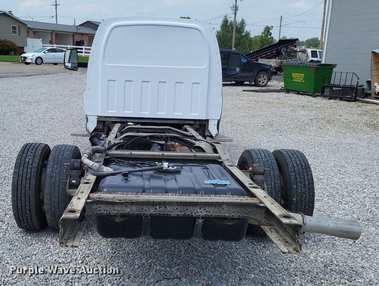 image for item LS9696 2016 Chevrolet 4500  van cab and chassis