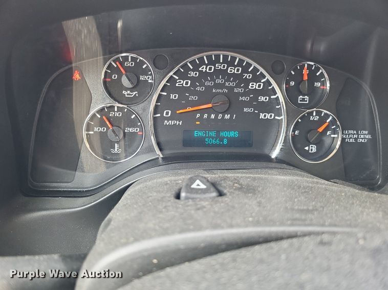 image for item LS9696 2016 Chevrolet 4500  van cab and chassis