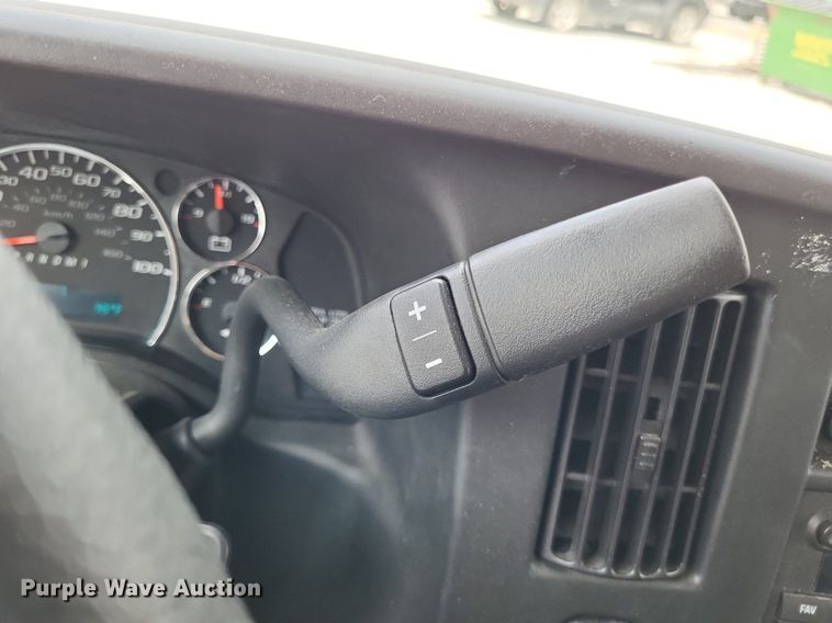 image for item LS9696 2016 Chevrolet 4500  van cab and chassis