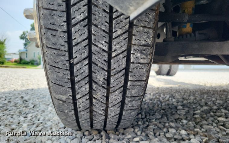 image for item LS9696 2016 Chevrolet 4500  van cab and chassis