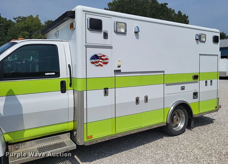 image for item LS9697 2008 GMC C4500  ambulance