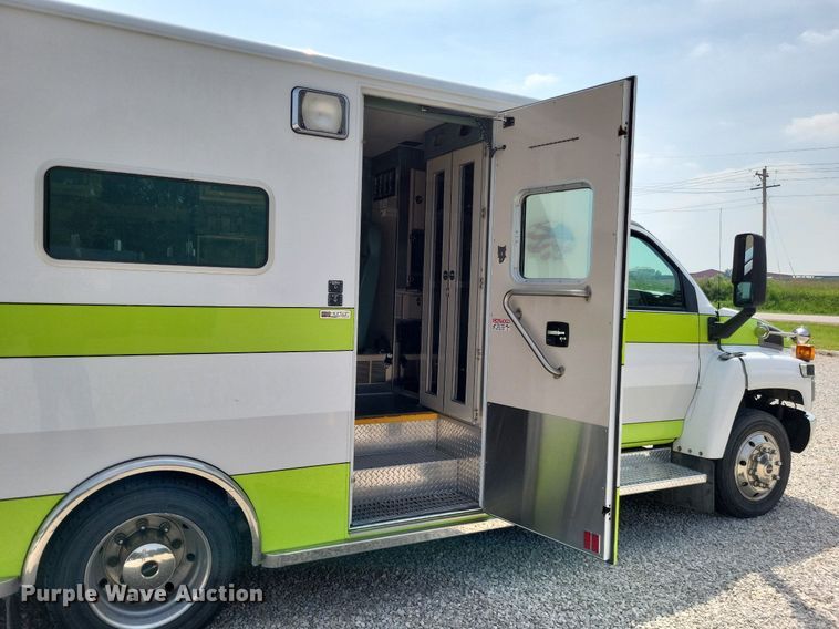 image for item LS9697 2008 GMC C4500  ambulance