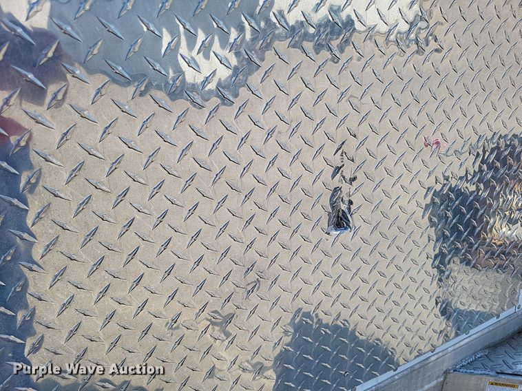 image for item LS9698 2006 Featherlite 4926-8628  enclosed cargo trailer