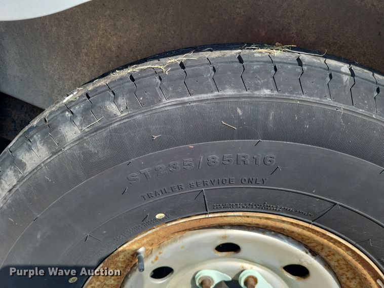 image for item LS9698 2006 Featherlite 4926-8628  enclosed cargo trailer