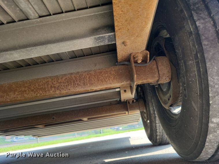 image for item LS9698 2006 Featherlite 4926-8628  enclosed cargo trailer