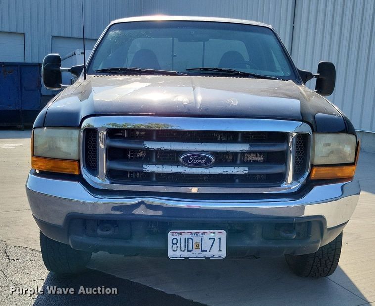 image for item LS9701 1999 Ford F250 Super Duty XLT  SuperCab pickup truck