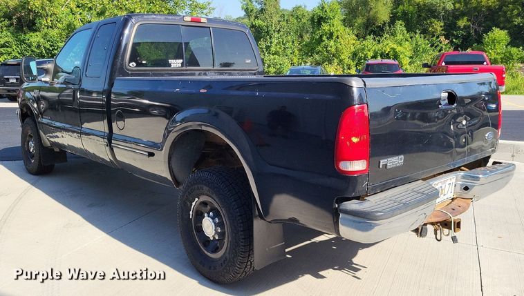 image for item LS9701 1999 Ford F250 Super Duty XLT  SuperCab pickup truck