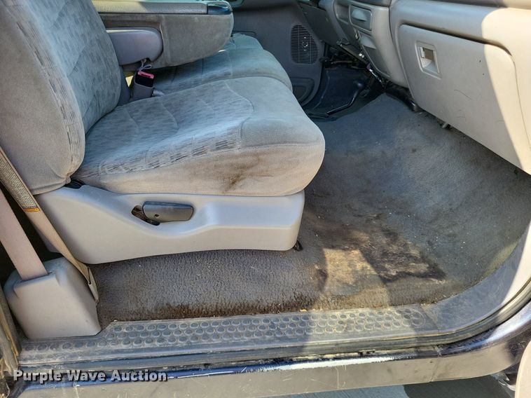 image for item LS9701 1999 Ford F250 Super Duty XLT  SuperCab pickup truck