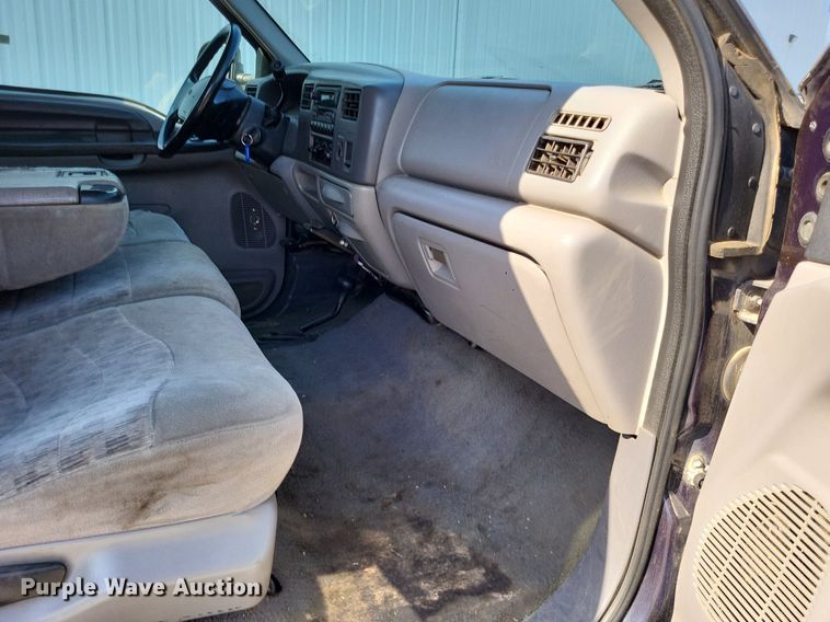 image for item LS9701 1999 Ford F250 Super Duty XLT  SuperCab pickup truck